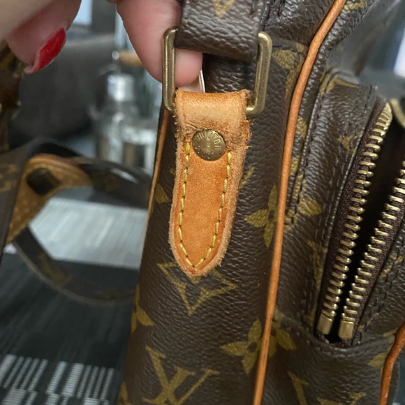 Authentic LV Amazone Monogram Leather Crossbody - Picture 8 of 8